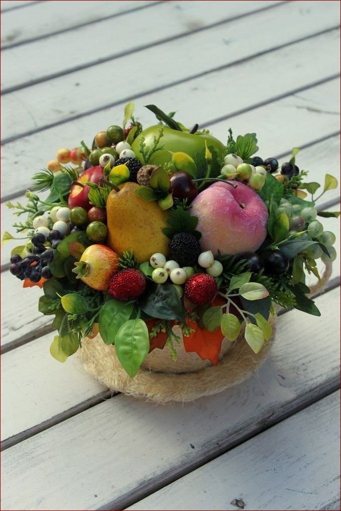 Stroiki jesienne dekoracje - stwórz piękno inspirowane naturą w swoim domu