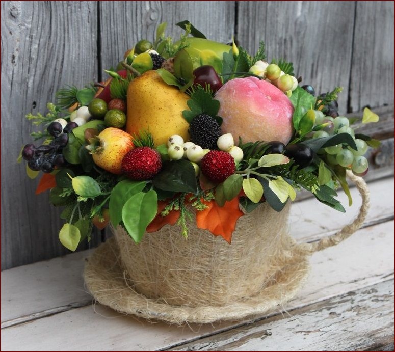 Stroiki jesienne dekoracje - stwórz piękno inspirowane naturą w swoim domu