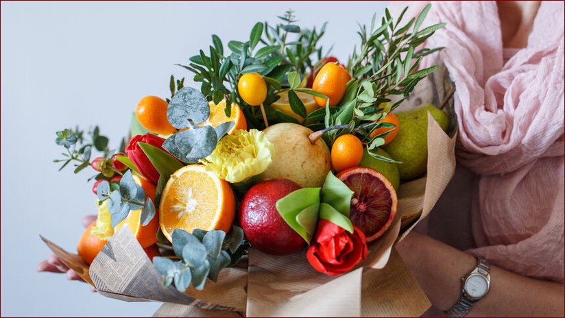 Bukiety z owoców - jak je zrobić krok po kroku? Praktyczny poradnik