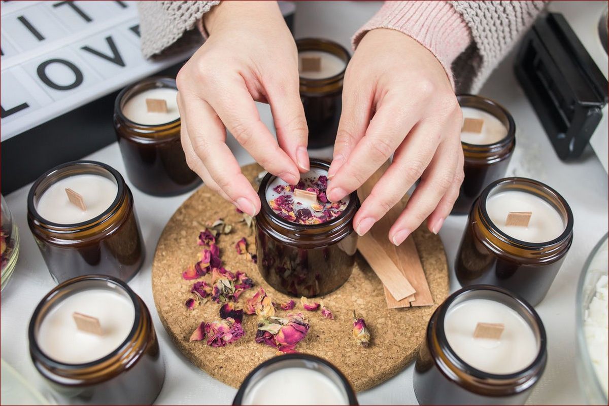 Jak zrobić świeczkę zapachową? Łatwy przepis na piękną, aromatyczną ozdobę domu