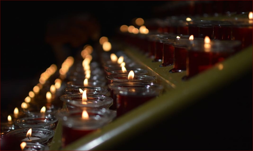 Jak zrobić świeczkę zapachową? Łatwy przepis na piękną, aromatyczną ozdobę domu