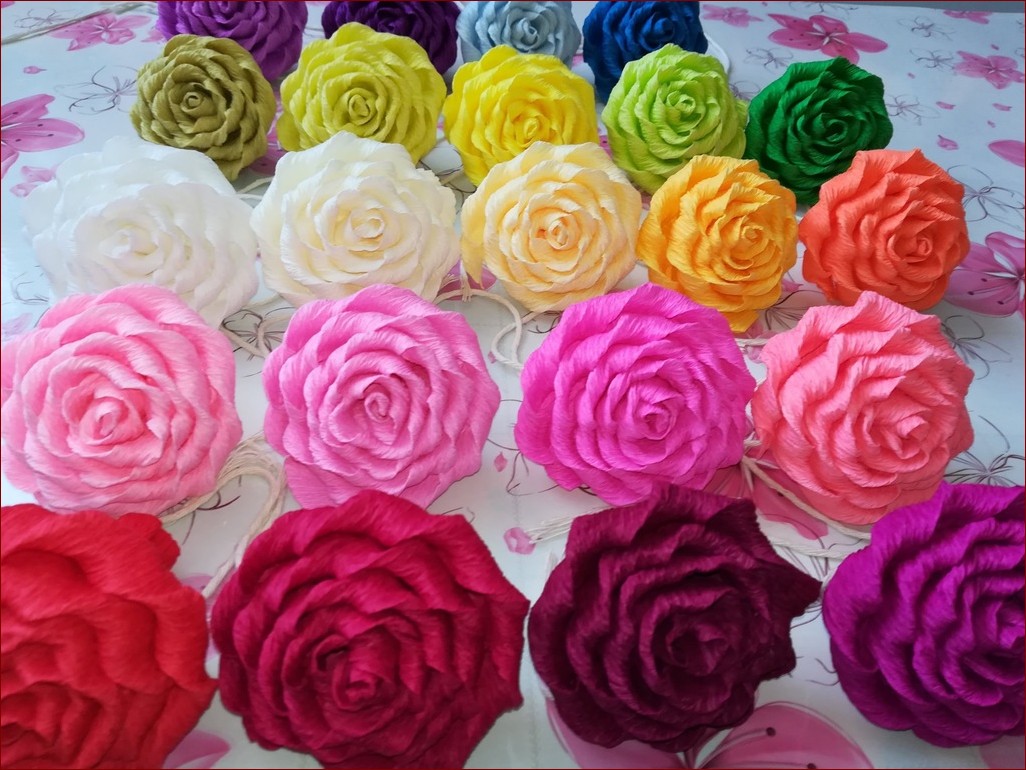 Kwiaty z krepiny do palmy - zachwycająca tradycja Wielkanocna w Twoim domu